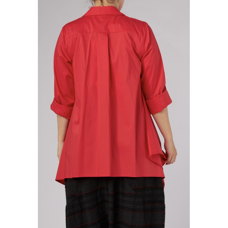CAMISA COM DETALHES LATERAIS